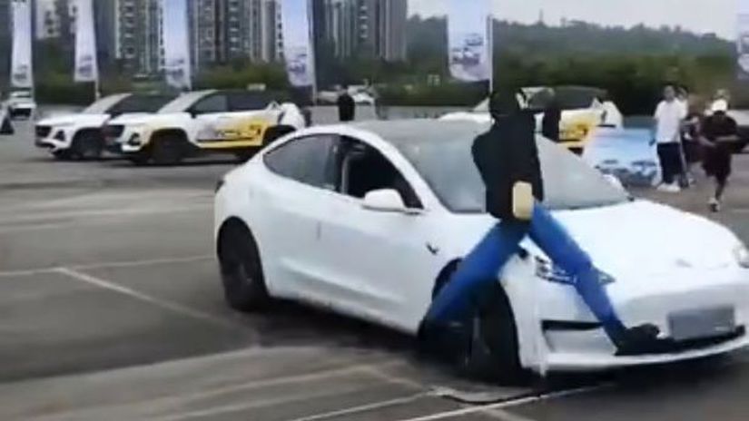 Tesla nezvládla počas prezentácie v Číne test...