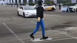 Tesla 3 zlyhala pri teste autonómnych bŕzd. A to má jazdiť sama už tento rok!