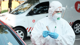 Odmeny pre zdravotníkov z prvej línie schválila už aj vláda