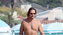 Pamätáte si lámača sŕdc z hitu Nezvestní? Takto sa Holloway zmenil po rokoch