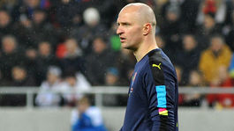 S Írmi sa hrá veľmi ťažko. Dajú nohu aj pod vlak