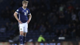 Koronavírus u Škótov. Proti Slovákom si nezahrá trio vrátane hráča Arsenalu