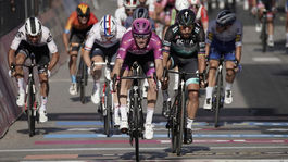 Zastavte Giro! Američania chcú poslať Sagana a spol. domov