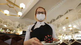 Zatvorenie reštaurácií a kaviarní v zimnej sezóne môže spôsobiť bankroty