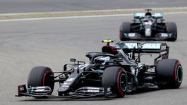 Hamilton vstúpil do histórie. Dorovnal Schumachera