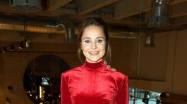 Z princeznej poriadna dračica! Troškova kráska zvádzala na premiére Smečky