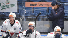 Pliaga dorazila aj na Slovan. Viac ako tri päťky majú koronavírus