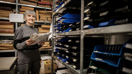 Virtuózka pri ďalekopise. Editka bola v redakcii Pravdy radšej ako doma