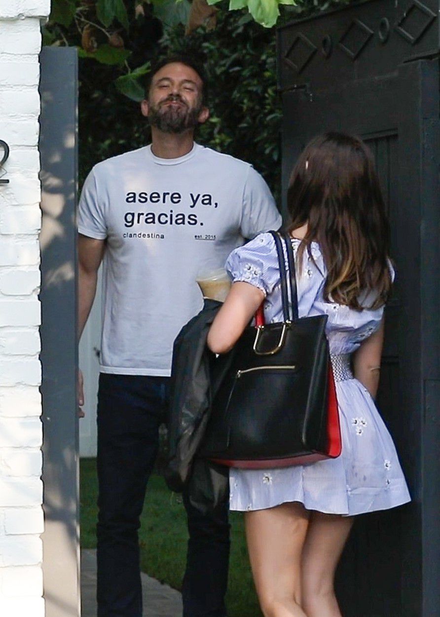 Herec Ben Affleck víta svoju priateľku Anu de...