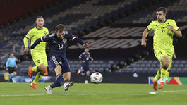 Kľačať môžete pred Bohom, hnevá sa Klaus. Česi to schytali z každej strany