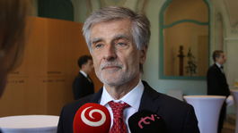 Nálepkovanie a moralizovanie nenahradia poctivú diskusiu