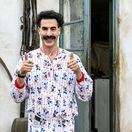 Herec Sacha Baron Cohenako Borat vo filme Borat Subsequent Moviefilm.