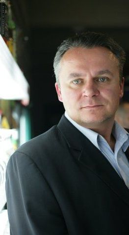 Egon Kulhánek, riaditeľ Hudobného divadla...