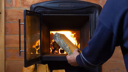 Ekológ: Akceptoval sa úzus, že spaľovanie dreva je uhlíkovo neutrálne. Je to nezmysel