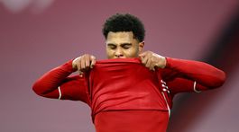 Bayern rozobral ďalšieho súpera. Pekarík sledoval prehru z lavičky