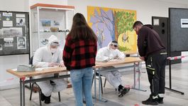 Mikas vydal vyhlášku. Zamestnávateľ môže kontrolovať testy na Covid-19