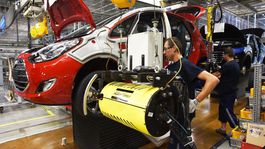 Hyundai sa prepadol do straty. Zradili ho motory