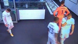 Rozbroje v Reale. Neprihrávaj mu, je proti nám, huckal Benzema 