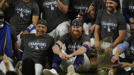 Korona ho stiahla z hry, no nie z osláv. Bejzbalista tvrdo schytal