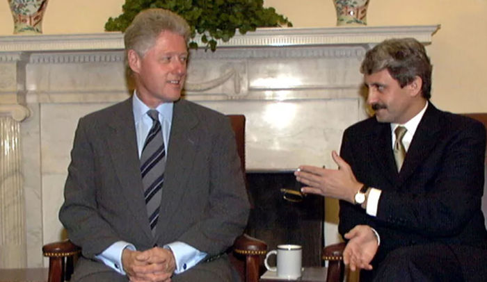 November 1999. Slovenský predseda vlády Mikuláš...
