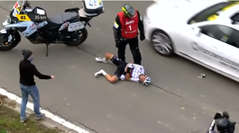 Bolesti po operácii. Alaphilippe prehovoril o zrážke s motocyklistom
