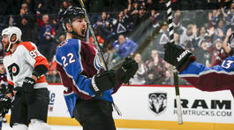 Šnúrky od krvi, muky na letisku. Hráč NHL opísal boj s neurotickou poruchou