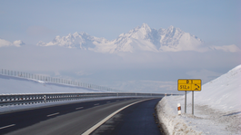 Niektoré cesty I. triedy budú spoplatnené. Dôvodom sú zrejme kamionisti
