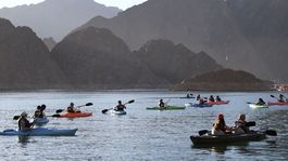 Video, ktoré obletelo svet. Kajakárky skončili v tlame veľryby 