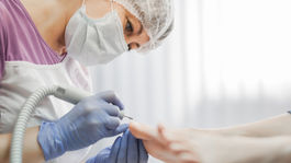 Strašiak diabetikov: ranky a praskliny na chodidlách