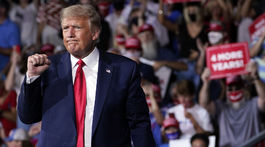 Trump pripustil Bidenovo víťazstvo vo voľbách, potom svoje slová poprel