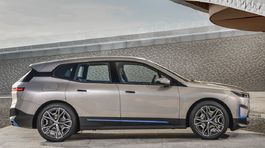 BMW iX - 2021