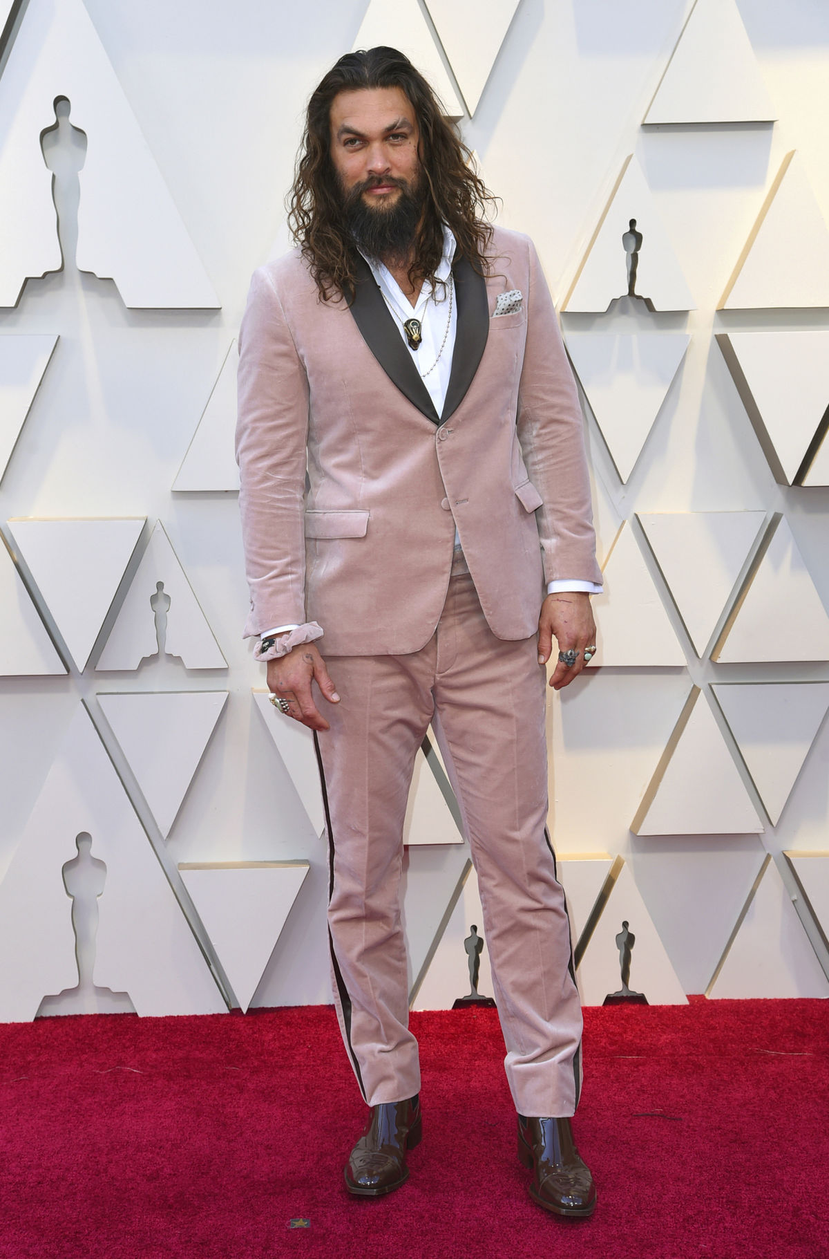 Herec Jason Momoa na vyhlásení Oscarov v roku...