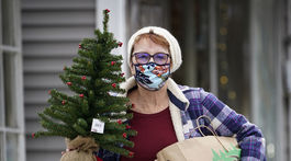 Hygienici menia od soboty pravidlá. Skrátia sa aj hodiny pre seniorov