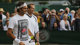 Ťažké chvíle maestra. Edberg odtajnil, ako dostal Federera z najväčšej krízy 