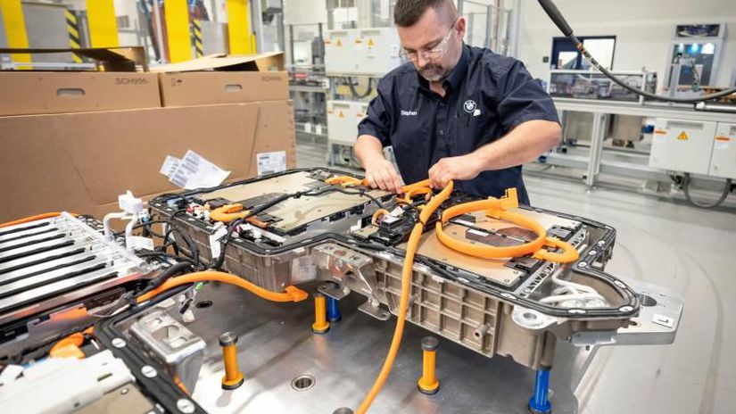 Toyota plánuje veľkú elektrickú ofenzívu....