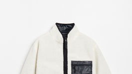 Dámska bunda s efektom ovčej kožušiny Reserved, predáva sa za 49,99 eura.