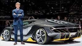 Šéf Bugatti sa vracia do ‘Lamba‘. Riadiť však môže jeho odpredaj