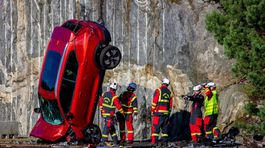 Volvo - crashtest pre záchranárov