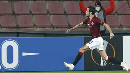 Hancko a spol. si na ňom vylámali zuby. Spartu vychytal Le Giang