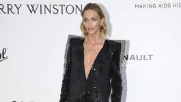 Nemôžem mlčať! Nahá poľská kráska protestuje proti vláde na titulke Vogue