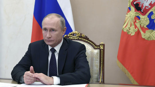 Putin: Rusko sa chystá spolupracovať s Bidenom a naďalej podporovať Donbas