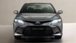 Toyota Camry Hybrid - 2021