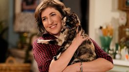 Hviezda Teórie veľkého tresku štartuje nový seriál! A bude to poriadna sranda