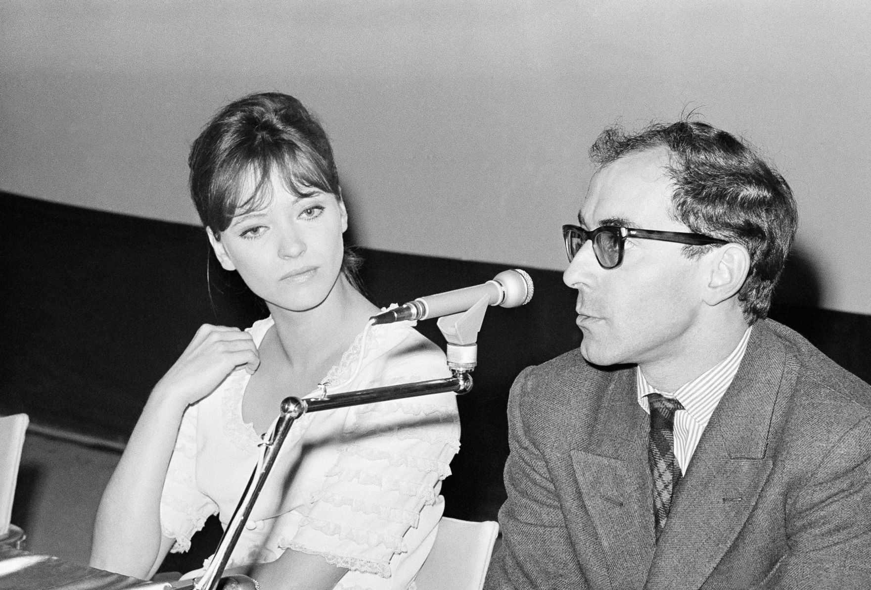 Filmový režisér Jean Luc Godard a jeho múza,...