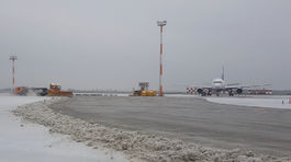 Sneh na Letisku M. R. Štefánika v Bratislave