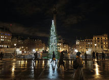 Vianočný strom v Londýne na Trafalgar Square