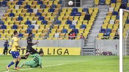 DAC sa nedotiahol na Slovan. Po Seredi vybuchol aj doma s ViOnom