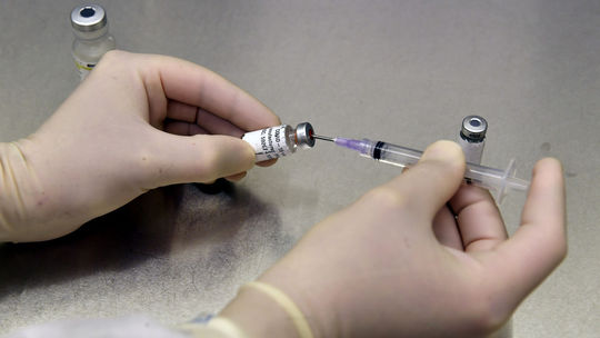 ONLINE: Vakcín pre Európanov je zatiaľ málo, výroba nestíha