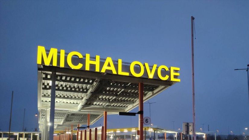 Od pondelku funguje nová autobusová stanica v...