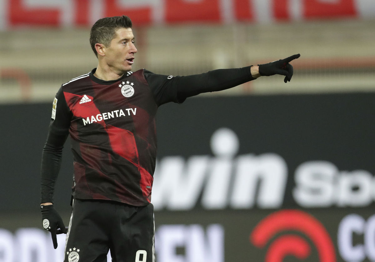 Robert Lewandowski v drese Bayernu.